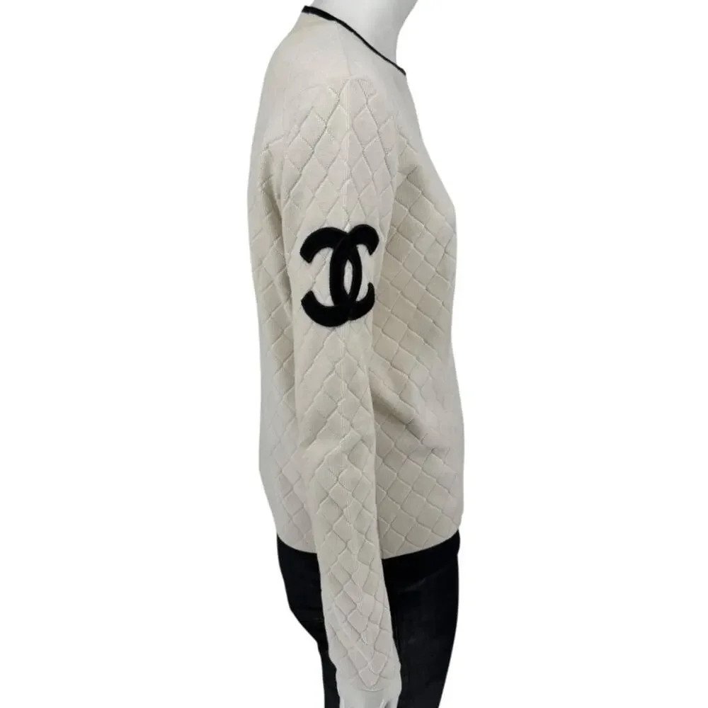 Chanel Ivory Quilted CC Logo Sweater – Size 42 (FR)